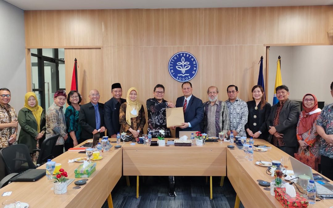 Rektor ITK Hadiri Pertemuan API-MPN Malaysia di Kantor Majelis Wali Amanah IPB
